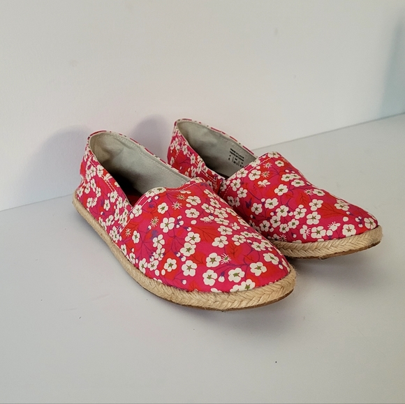 Brand New 8.5 US Lord & Taylor slip on shoes - Picture 1 of 6